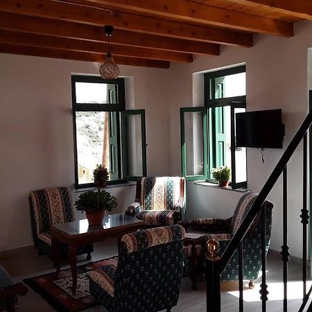 Giorgina'S House Apartment ซีมี ภายนอก รูปภาพ